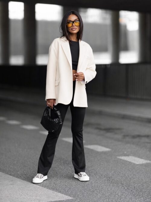 marynarka ME GUSTA jednorzędowa elegancka marynarka damska ME GUSTA marynarka damska oversize z klapami jednorzędowa marynarka damska z kieszeniami stylowa marynarka damska do codziennych stylizacji marynarka ME GUSTA rozmiar uniwersalny klasyczna marynarka damska z patkami