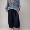 koszula jeansowa biżuteryjna koszula jeansowa ze srebrnymi napami koszula denim z biżuteryjnym zdobieniem jeansowa koszula damska z dekatyzacją koszula jeansowa do noszenia jako katanka koszula jeansowa z szytymi zdobieniami biżuteryjna koszula denim damska koszula jeansowa rozmiar uniwersalny