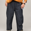 Spodnie BURRO Denim Jeans damskie Jeansowe spodnie BURRO damskie Spodnie BURRO z ozdobnym podszyciem nogawek Denimowe spodnie damskie z wywijaną nogawką Spodnie jeans BURRO luźny fason Spodnie BURRO Denim Butik Madzia Fashion