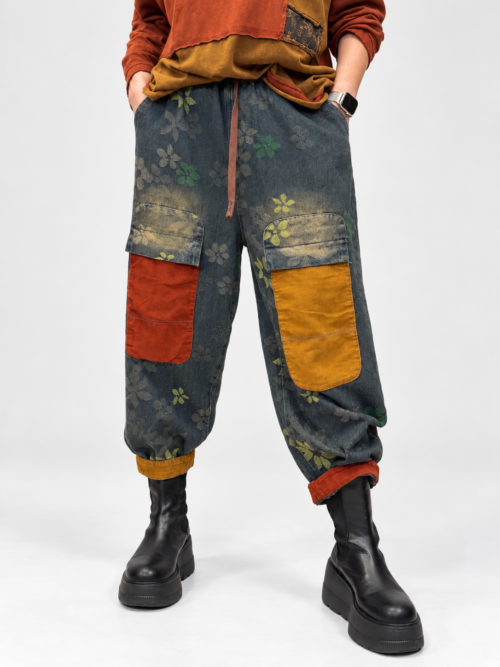 - Spodnie patchwork jeans i sztruks damskie - Spodnie damskie z kontrastowymi kieszeniami - Luźne spodnie patchwork damskie - Spodnie jeansowe ze sztruksowymi elementami - Spodnie z kwiatowym wzorem Butik Madzia Fashion