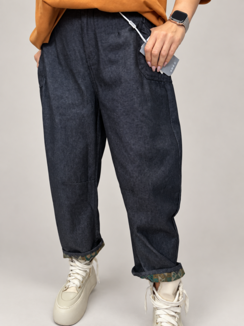 Spodnie BURRO Denim Jeans damskie Jeansowe spodnie BURRO damskie Spodnie BURRO z ozdobnym podszyciem nogawek Denimowe spodnie damskie z wywijaną nogawką Spodnie jeans BURRO luźny fason Spodnie BURRO Denim Butik Madzia Fashion
