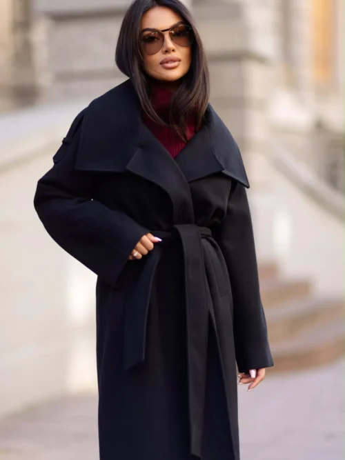 Płaszcz damski ME GUSTA z wełną Długi płaszcz wiązany ME GUSTA Elegancki płaszcz damski z paskiem Płaszcz ME GUSTA rozmiar uniwersalny Długi płaszcz damski polska produkcja Płaszcz damski z szerokim kołnierzem Płaszcz jesienny ME GUSTA z wełną