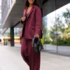 Marynarka damska ME GUSTA Marynarka oversize ME GUSTA Elegancka marynarka damska polska produkcja Marynarka damska rozmiar uniwersalny Wydłużona marynarka ME GUSTA Marynarka garniturowa damska ME GUSTA Marynarka damska z klapami i kieszeniami