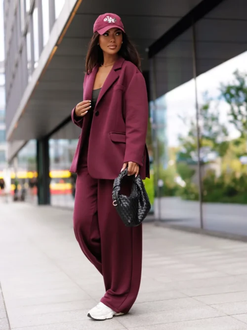 Marynarka damska ME GUSTA Marynarka oversize ME GUSTA Elegancka marynarka damska polska produkcja Marynarka damska rozmiar uniwersalny Wydłużona marynarka ME GUSTA Marynarka garniturowa damska ME GUSTA Marynarka damska z klapami i kieszeniami